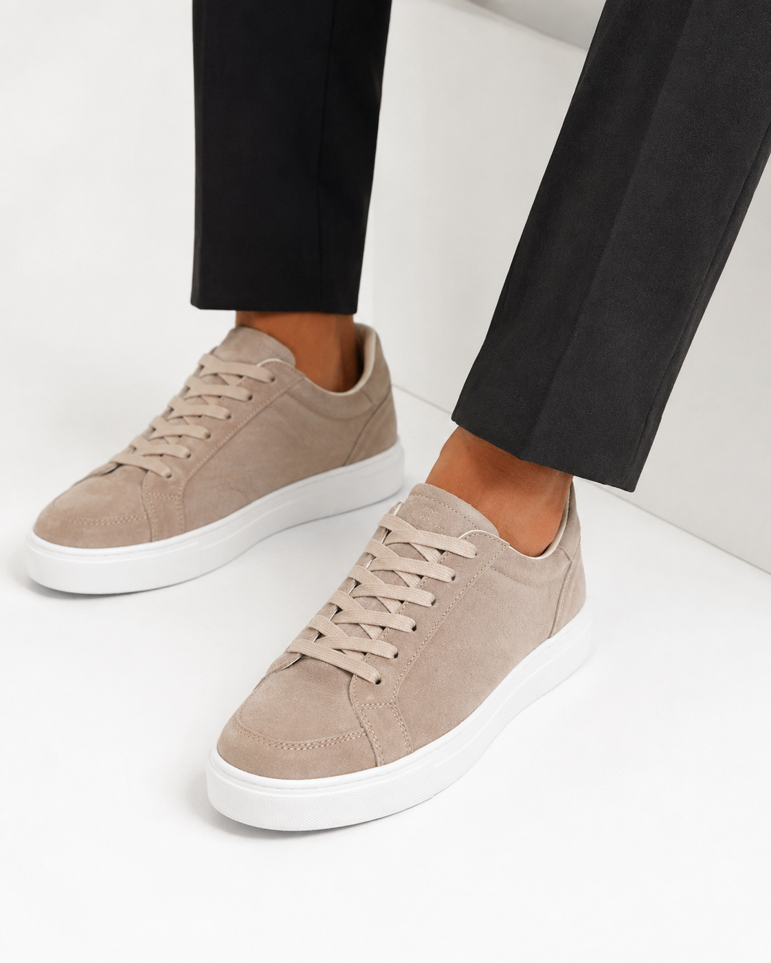 MONZA SUEDE SNEAKER